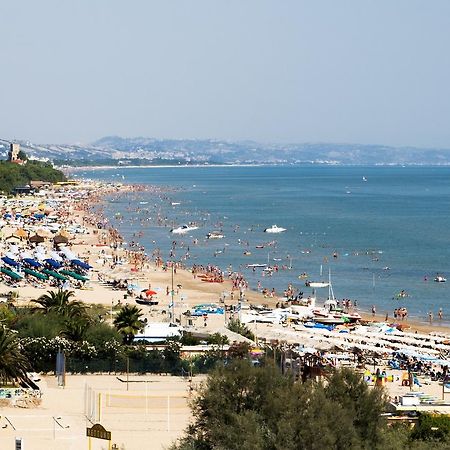 Zaffiro Luxury Silvi Vacanza Сільві-Марина Екстер'єр фото